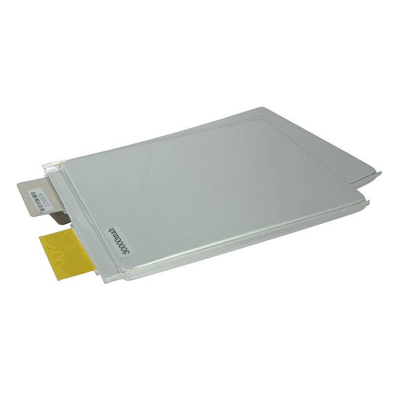 Dronen puolijohdeakut kylmän sään lentoihin